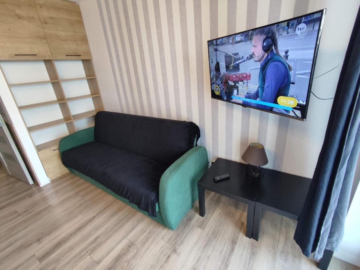 1120 Smialego 41 - Tanie Pokoje W Apartamencie - Samodzielne Zameldowanie - Self Check In Πόζναν Εξωτερικό φωτογραφία