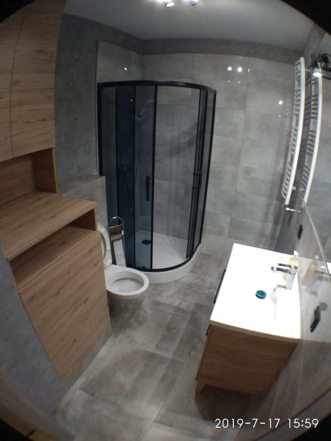1120 Smialego 41 - Tanie Pokoje W Apartamencie - Samodzielne Zameldowanie - Self Check In Πόζναν Εξωτερικό φωτογραφία