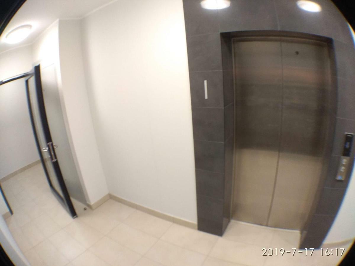 1120 Smialego 41 - Tanie Pokoje W Apartamencie - Samodzielne Zameldowanie - Self Check In Πόζναν Εξωτερικό φωτογραφία